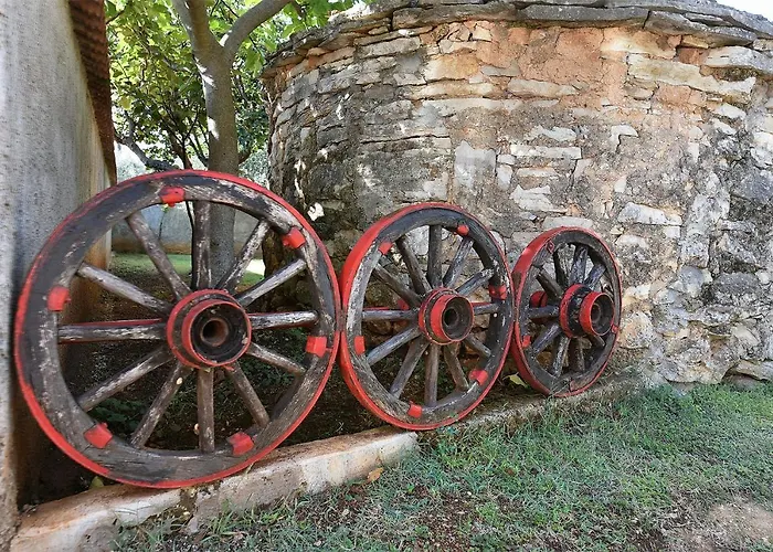 House Monteci 1378 Galižana