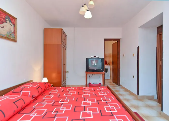 House Monteci 1378 Ferienhaus *