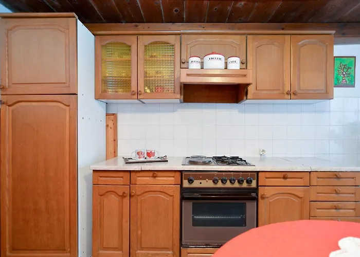 House Monteci 1378 펜션 Galižana