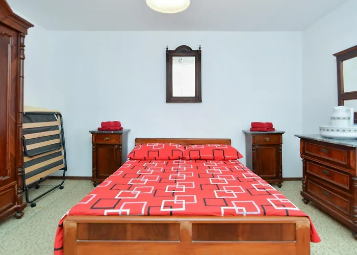 House Monteci 1378 Galižana