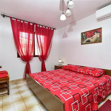 Ferienhaus House Monteci 1378