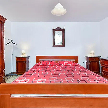 House Monteci 1378 Ferienhaus Galižana