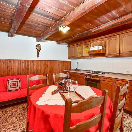 House Monteci 1378
