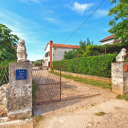 House Monteci 1378 Dom wakacyjny *