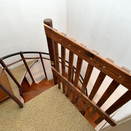 House Monteci 1378 * Galižana